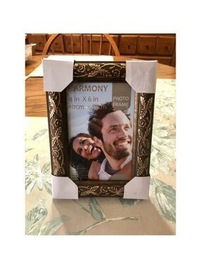 Picture Frame Brown Wood With Gold 4x6 New